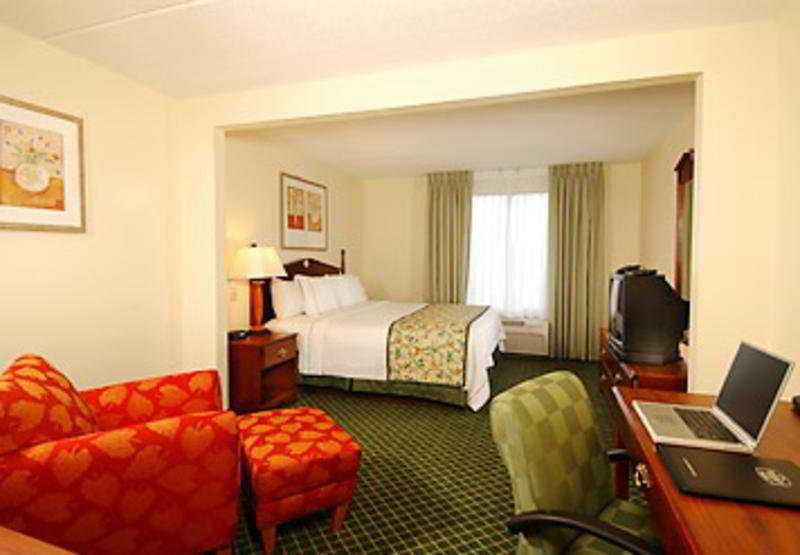 Fairfield Inn And Suites Atlanta Airport South/Sullivan Road College Park Room photo