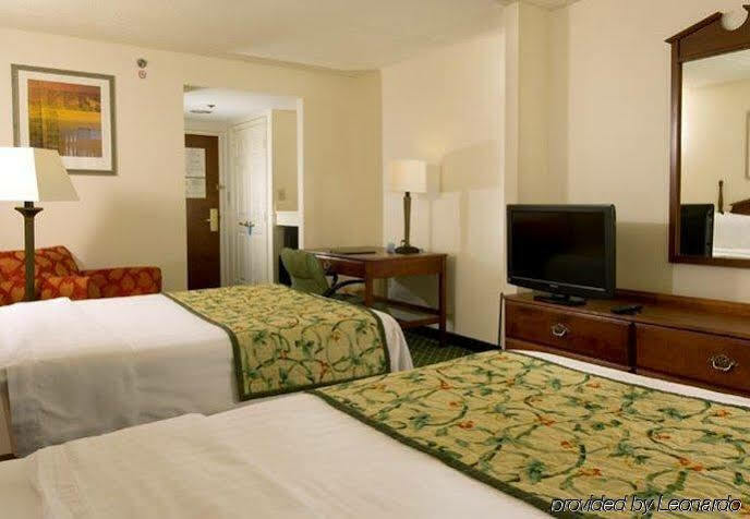 Fairfield Inn And Suites Atlanta Airport South/Sullivan Road College Park Exterior photo